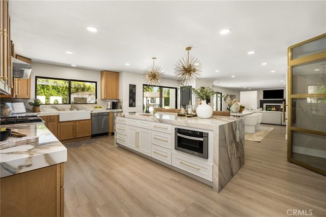 10282 OLD LAMPLIGHTER Lane, Villa Park, CA 92861