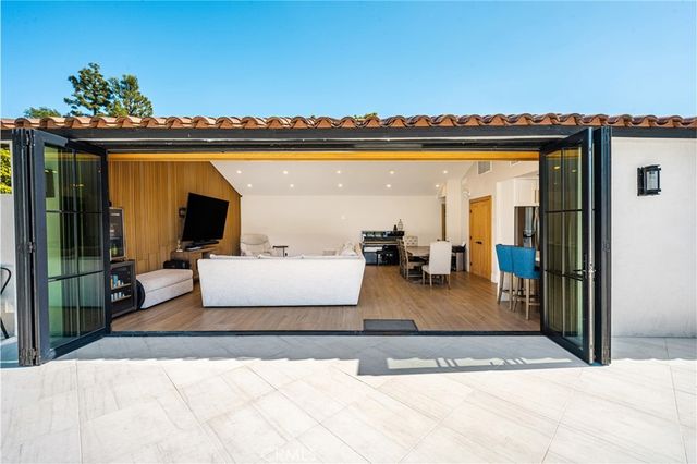 10282 OLD LAMPLIGHTER Lane, Villa Park, CA 92861