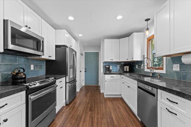 4028 Woodview DRIVE, Hubertus, WI 53033