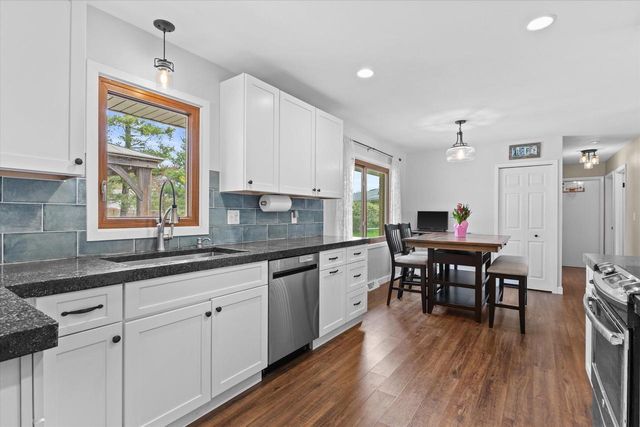 4028 Woodview DRIVE, Hubertus, WI 53033