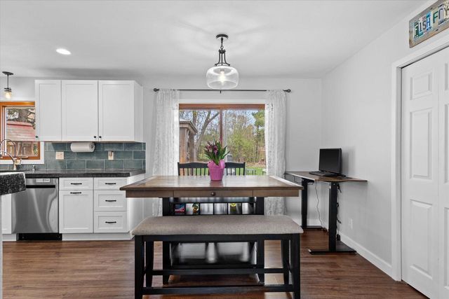 4028 Woodview DRIVE, Hubertus, WI 53033