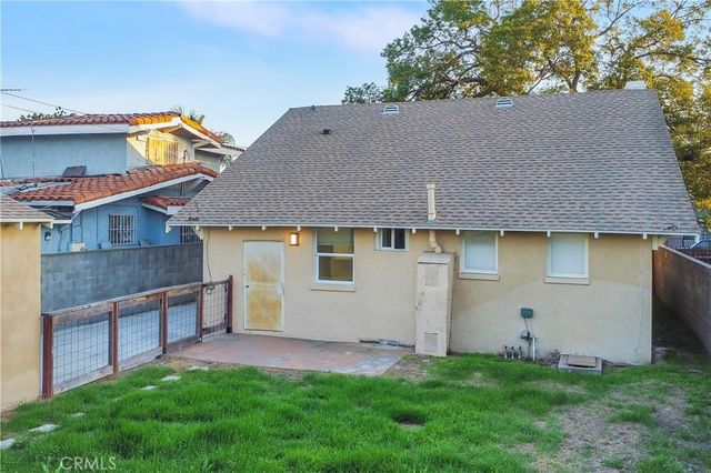 727 W 53rd Street, Los Angeles, CA 90037