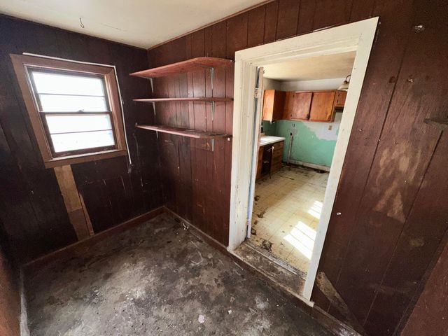 3326 KY-52, Beattyville, KY 41311