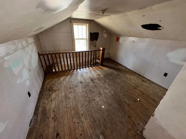 3326 KY-52, Beattyville, KY 41311