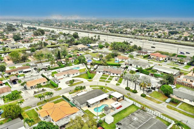 11800 SW 35th Street, Miami, FL 33175