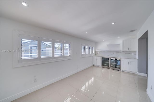 11800 SW 35th Street, Miami, FL 33175
