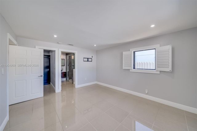 11800 SW 35th Street, Miami, FL 33175