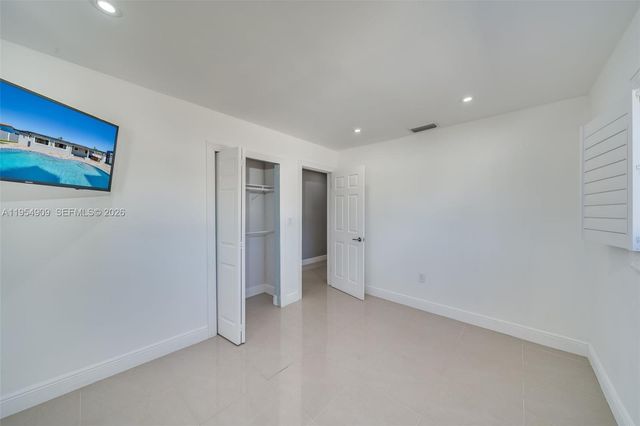 11800 SW 35th Street, Miami, FL 33175