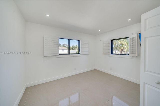 11800 SW 35th Street, Miami, FL 33175