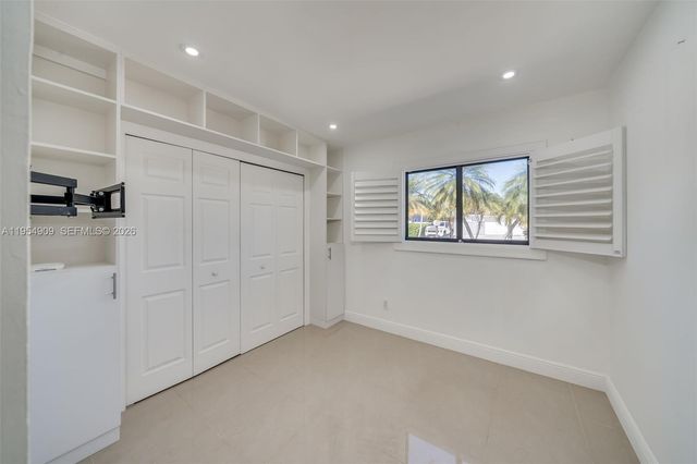 11800 SW 35th Street, Miami, FL 33175