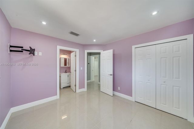 11800 SW 35th Street, Miami, FL 33175