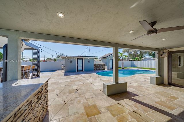 11800 SW 35th Street, Miami, FL 33175