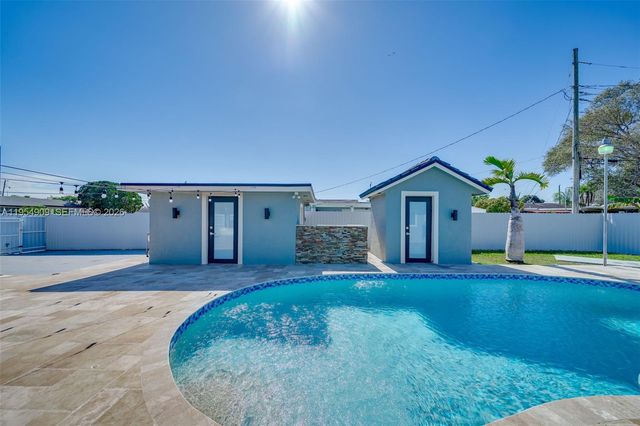 11800 SW 35th Street, Miami, FL 33175