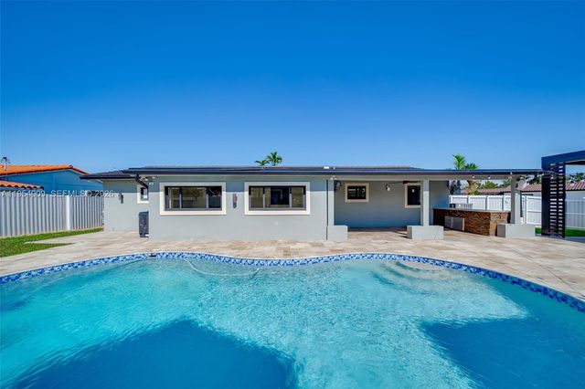 11800 SW 35th Street, Miami, FL 33175