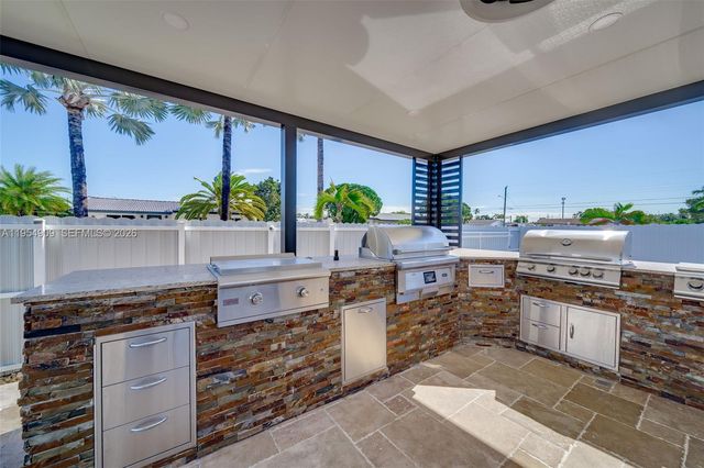 11800 SW 35th Street, Miami, FL 33175