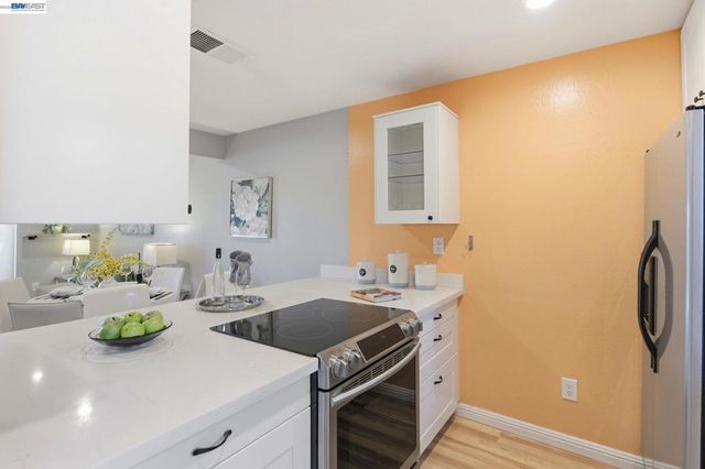 1498 Portola Ave, Livermore, CA 94551