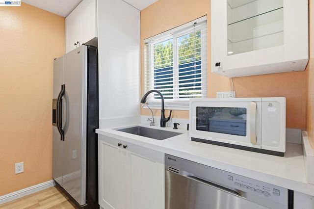 1498 Portola Ave, Livermore, CA 94551