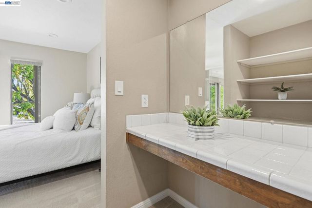 1498 Portola Ave, Livermore, CA 94551