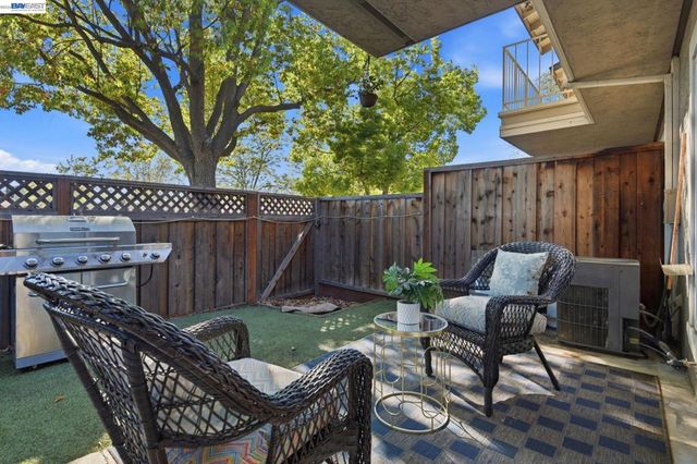 1498 Portola Ave, Livermore, CA 94551