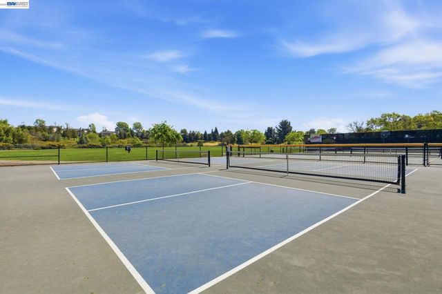 1498 Portola Ave, Livermore, CA 94551