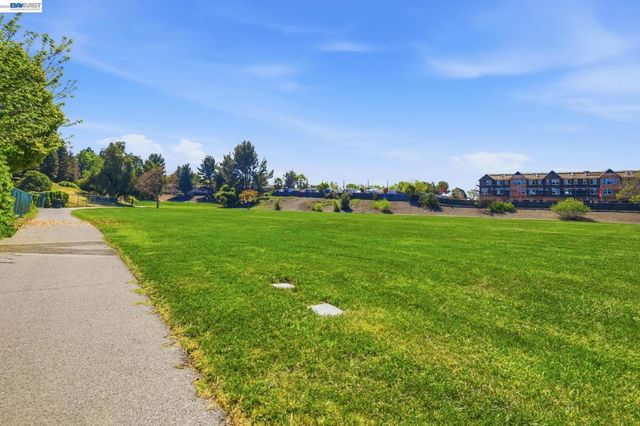 1498 Portola Ave, Livermore, CA 94551