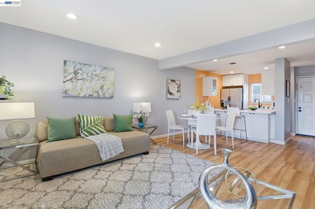 1498 Portola Ave, Livermore, CA 94551