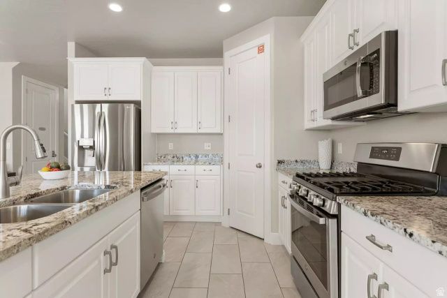 2264 E CASCADA WAY, Washington, UT 84780