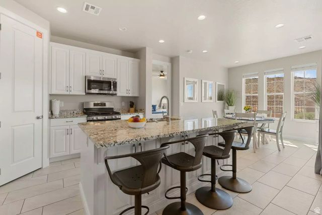 2264 E CASCADA WAY, Washington, UT 84780