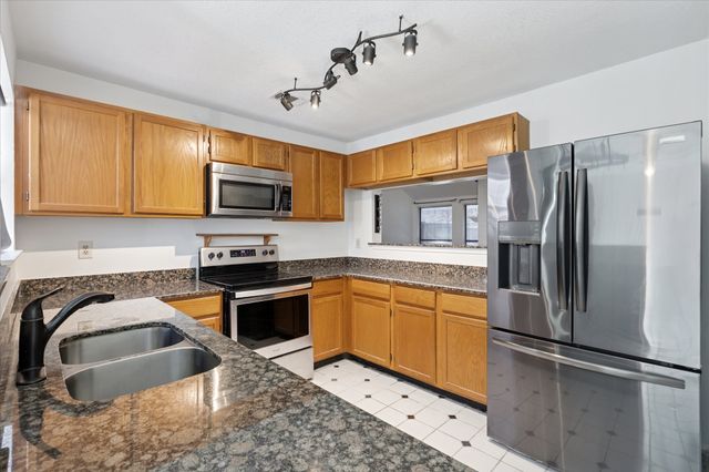 2232 Turf Club Drive, Arlington, TX 76017
