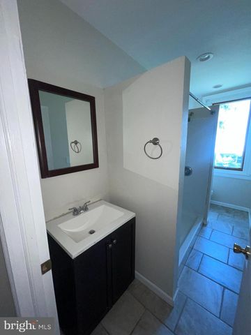 212 BALDWIN ST, Philadelphia, PA 19127