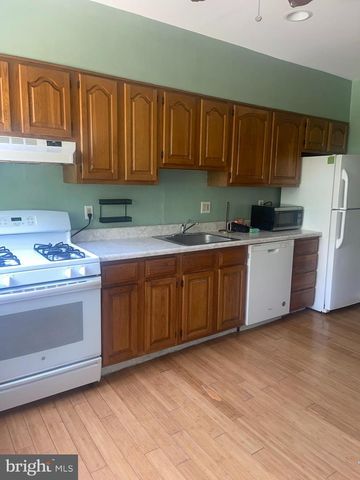 212 BALDWIN ST, Philadelphia, PA 19127