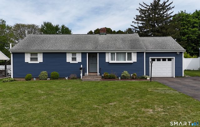 112 Brentwood Road, Newington, CT 06111
