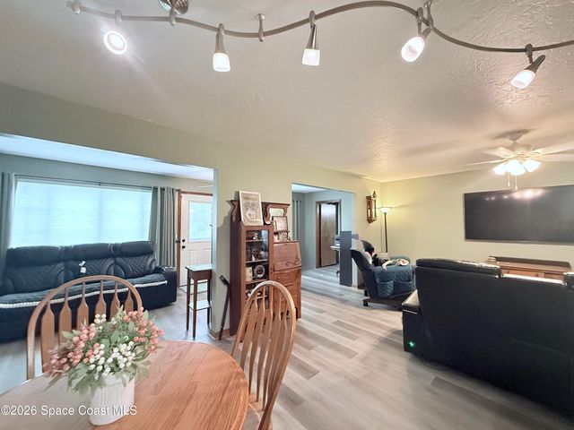 728 Greenwood Manor Circle 19-D, West Melbourne, FL 32904