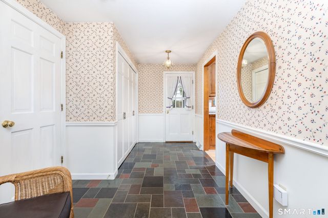 160 McIntosh Drive, Bristol, CT 06010