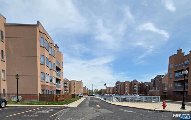 603 Ellery Court 603, Edgewater, NJ 07020
