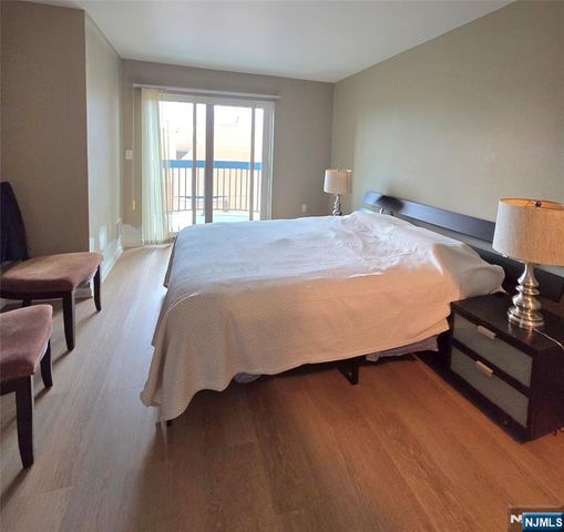 603 Ellery Court 603, Edgewater, NJ 07020