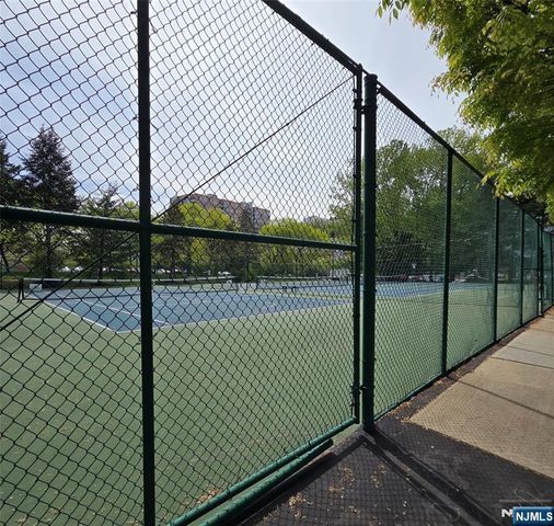 603 Ellery Court 603, Edgewater, NJ 07020