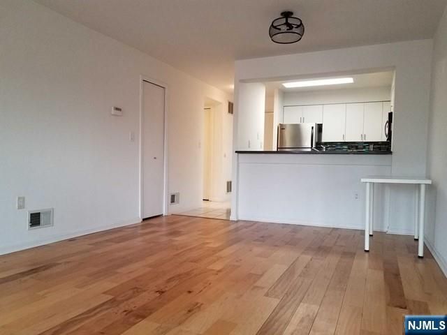 603 Ellery Court 603, Edgewater, NJ 07020