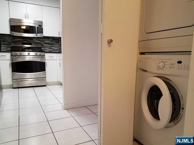 603 Ellery Court 603, Edgewater, NJ 07020