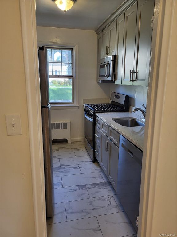 103 Columbus 2B, Harrison, NY 10604 — photo 2