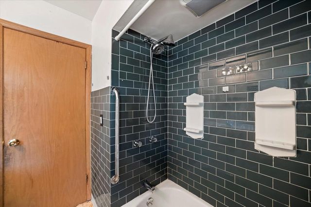 1792 Poplar AVENUE, South Milwaukee, WI 53172