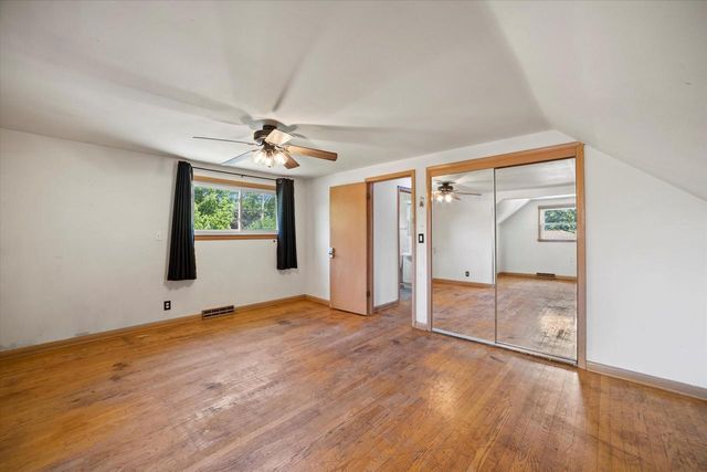 1792 Poplar AVENUE, South Milwaukee, WI 53172