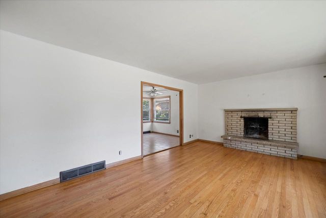 1792 Poplar AVENUE, South Milwaukee, WI 53172