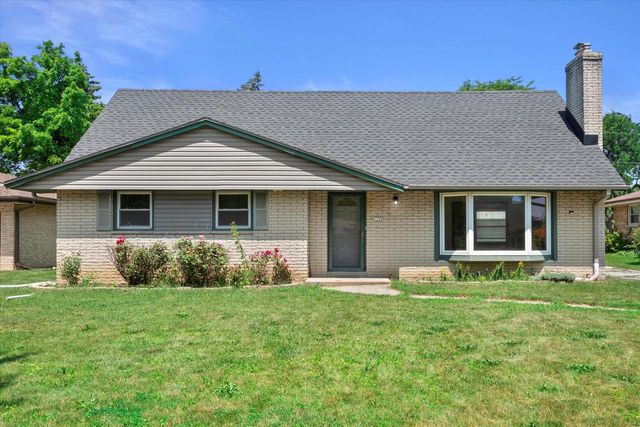 1792 Poplar AVENUE, South Milwaukee, WI 53172