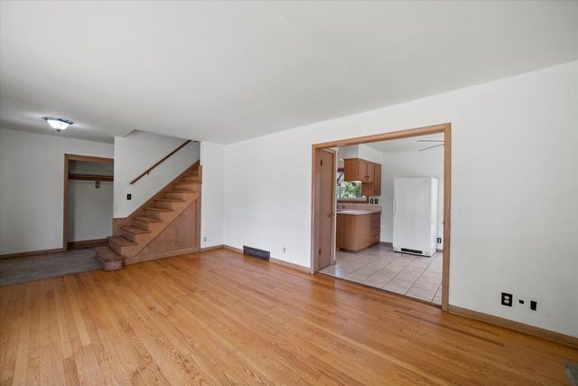 1792 Poplar AVENUE, South Milwaukee, WI 53172