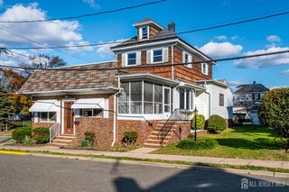 8 Thomas Street, Sayreville, NJ 08872