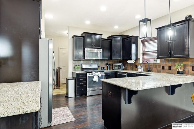 17029 Colleen Lane, Gretna, NE 68028