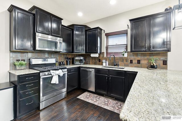 17029 Colleen Lane, Gretna, NE 68028