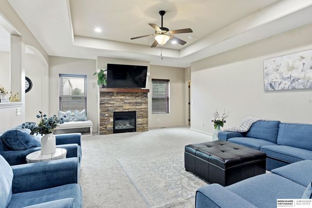 17029 Colleen Lane, Gretna, NE 68028