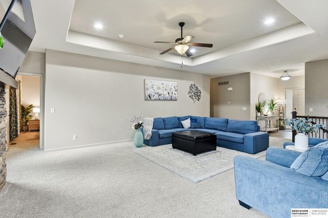 17029 Colleen Lane, Gretna, NE 68028
